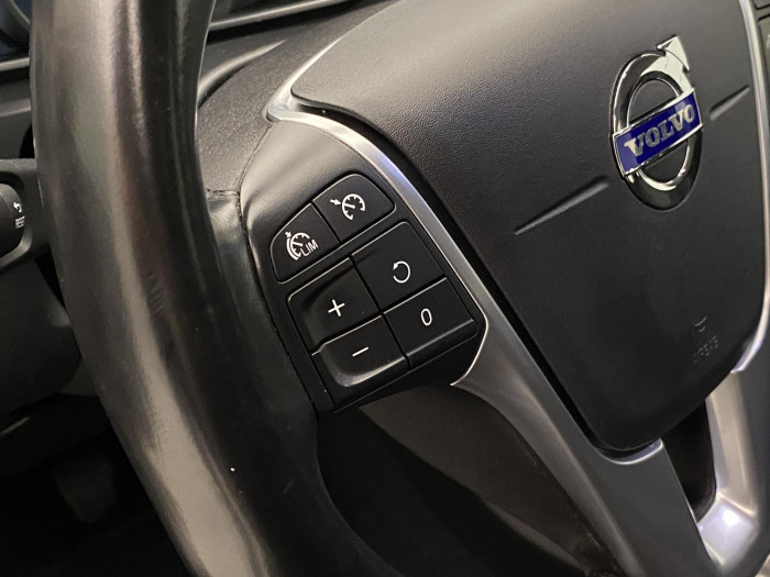 Volvo V40 D3 MOMENTUM 2.0 d Momentum