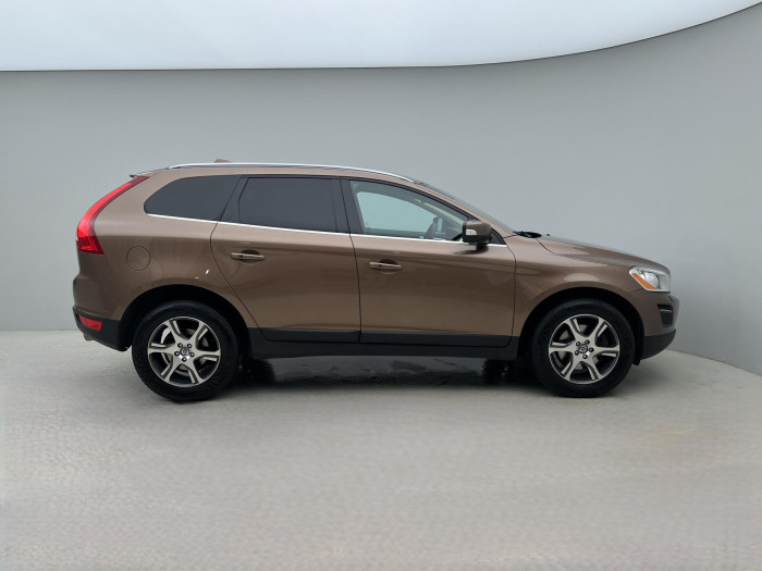 Volvo XC60 D4 AWD SUMMUM AUT 2.4 d Summum