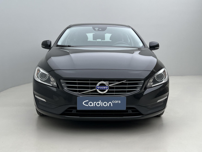 Volvo V60 D4 MOMENTUM REZERVACE 2.0 d Momentum