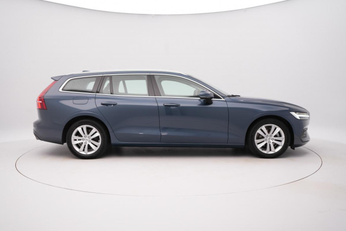 Volvo V60 D3 MOMENTUM PRO REZERVACE 2.0 d Momentum