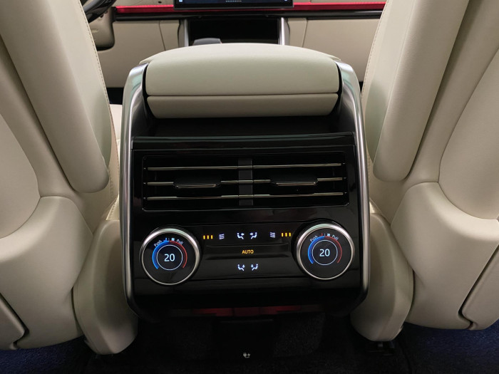 Land Rover Range Rover P530 AUTOBIOGRAPHY REZERVACE