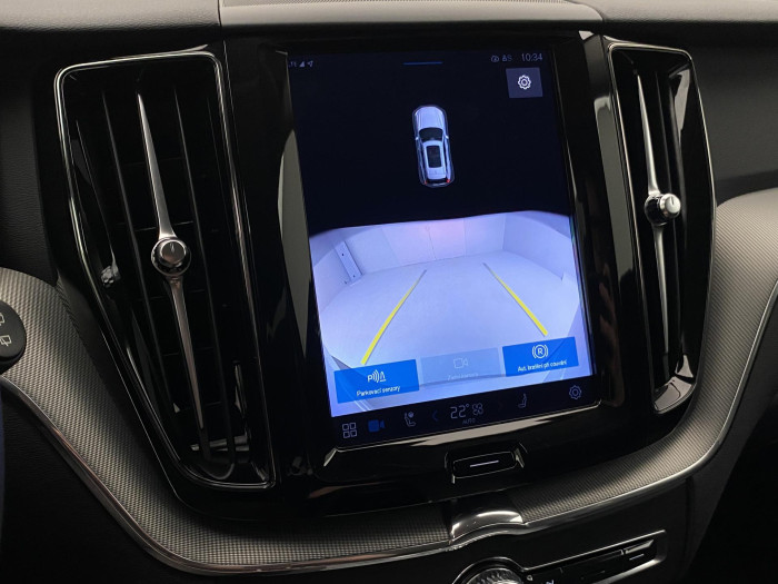 Volvo XC60 B4 AWD DARK PLUS AUT CZ