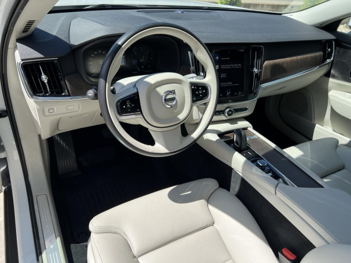Volvo V90 CROSS COUNTRY B4 AWD Aut 1.maj