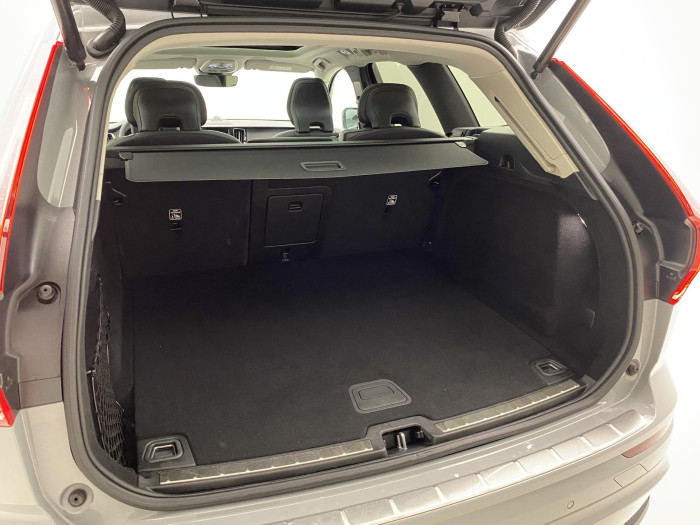 Volvo XC60 B5 AWD DARK ULTIMATE AUT CZ