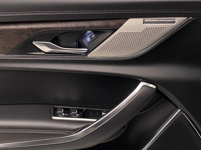 Jaguar XF D200 R-DYNAMIC SE AWD AUT 2.0 d Dynamic SE