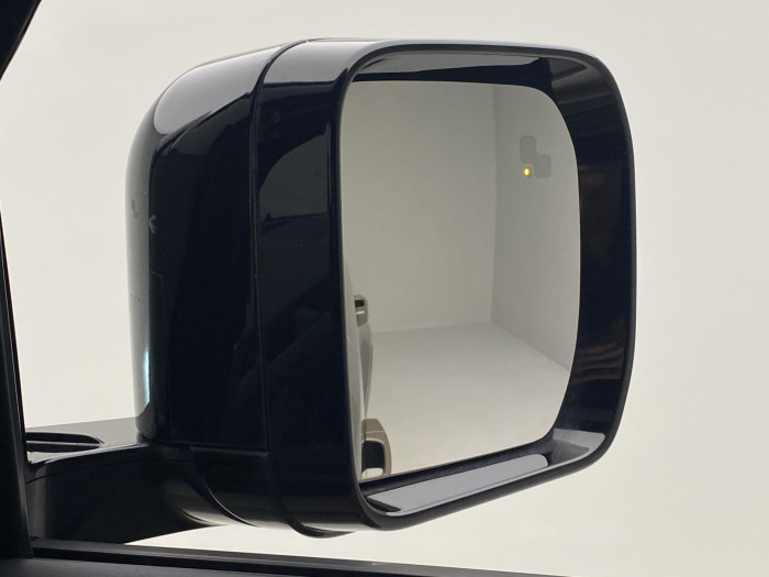 Land Rover Defender 130 D300 SE AWD AUT CZ 3.0 d SE