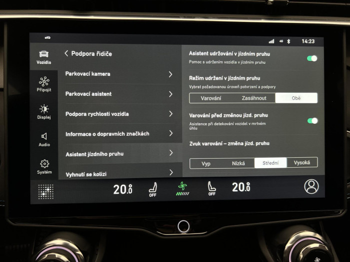 Lynk & Co 01 PHEV DCT AUT 1.maj.