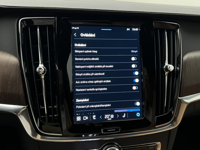 Volvo V90 T6 AWD RECHARGE PLUS DARK AUT