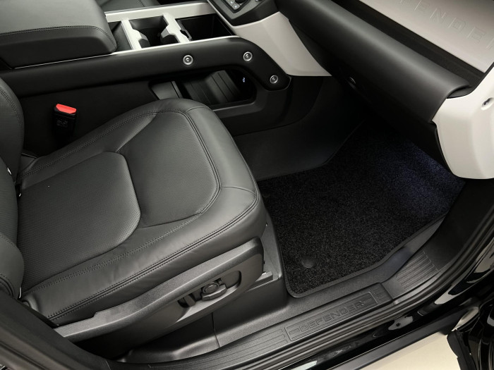 Land Rover Defender 110 D250 X-DYNAMIC SE AWD Aut 3.0 d Dynamic SE