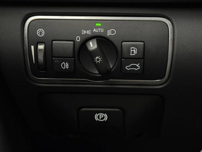 Volvo XC60 D4 MOMENTUM AUT CZ 2.4 d Momentum