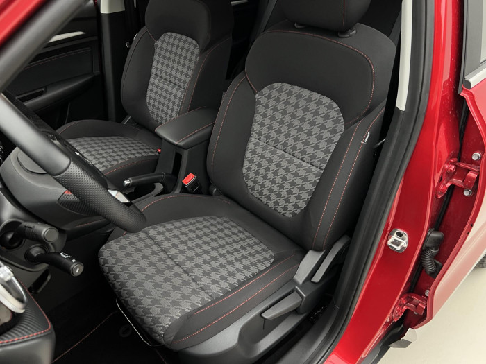 MG ZS 1.5 ESSENTIAL PLUS CZ 1.maj.