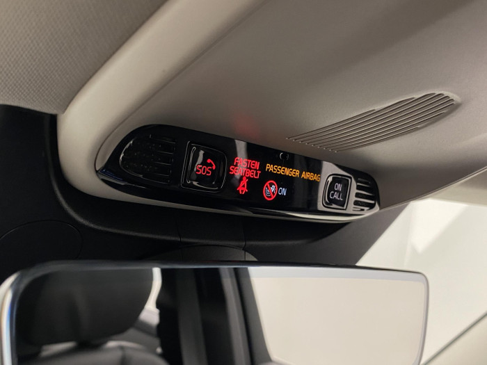 Volvo XC90 B5 AWD MOMENTUM AUT CZ 2.0 Momentum