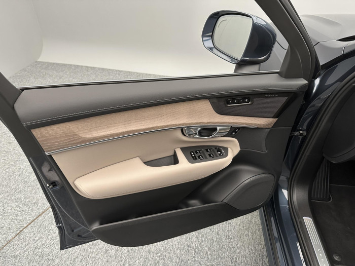 Volvo XC90 B5 AWD AUT BRIGHT PLUS 7míst