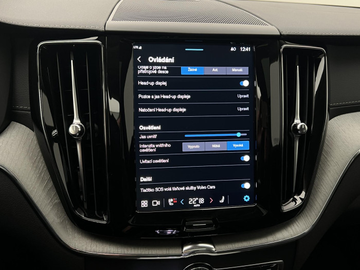 Volvo XC60 T6 AWD RECHARGE ULTRA DARK CZ