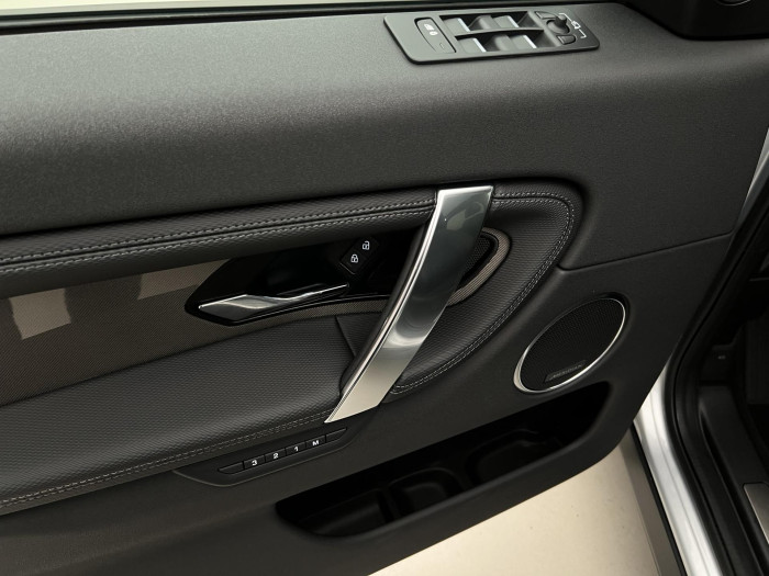 Land Rover Discovery Sport P300e DYNAMIC SE REZERVACE 1.5 Dynamic SE