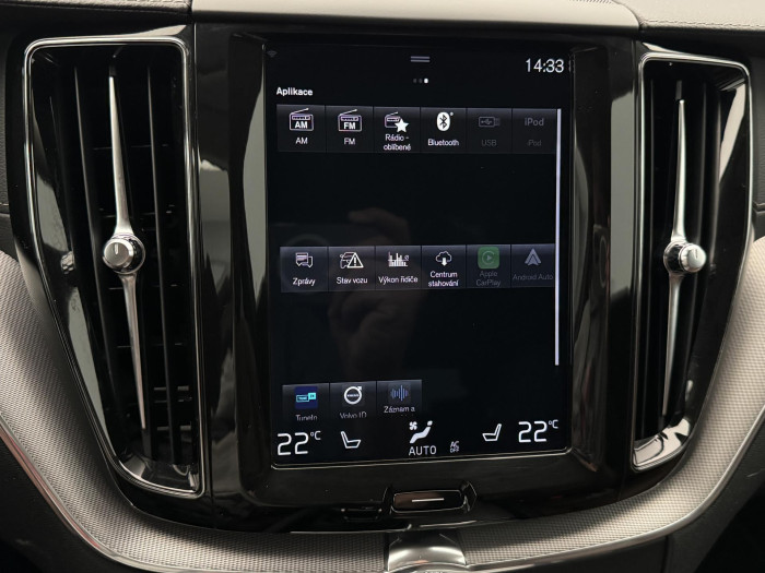 Volvo XC60 T5 AWD INSCRIPTION AUT CZ