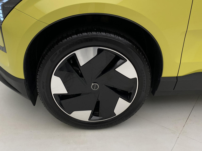 Volvo EX30 PURE ELECTRIC PLUS RWD EXTEND.
