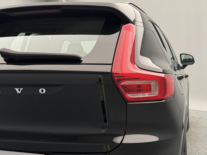 Volvo XC40 T2 MOMENTUM AUT CZ 1.maj. 1.5 Momentum