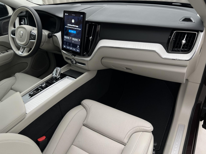 Volvo XC60 T6 AWD AUT RECHARGE DARK PLUS