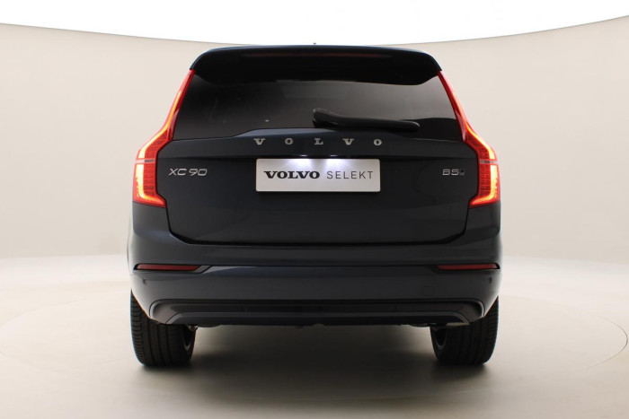 Volvo XC90 B5 AWD ULTIMATE DARK AUT 1.maj