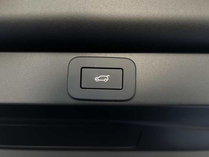 Land Rover Range Rover D350 AUTOBIOGRAPHY REZERVACE 3.0 d