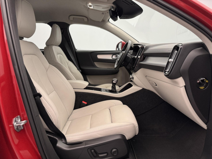 Volvo XC40 T3 MOMENTUM CZ 1.5 Momentum