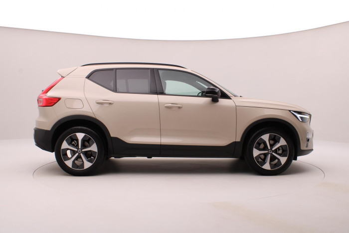 Volvo XC40 B3 DARK PLUS AUT CZ