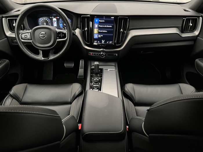 Volvo XC60 B4 R-DESIGN AUT