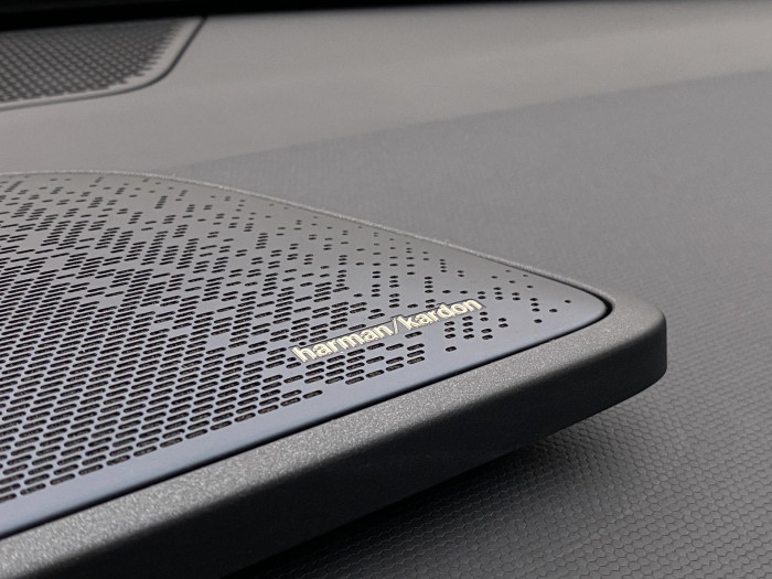 Lynk & Co 08 MORE PHEV