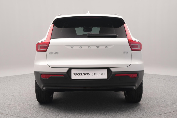 Volvo XC40 B3 PLUS DARK AUT CZ 1.maj