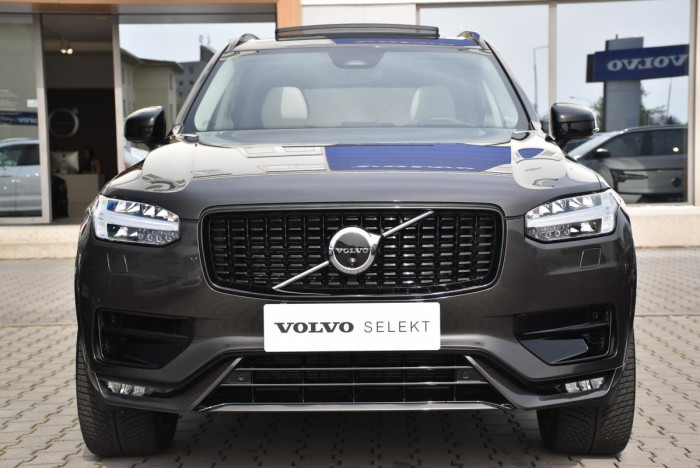 Volvo XC90 B6 AWD ULTIMATE DARK 7Míst