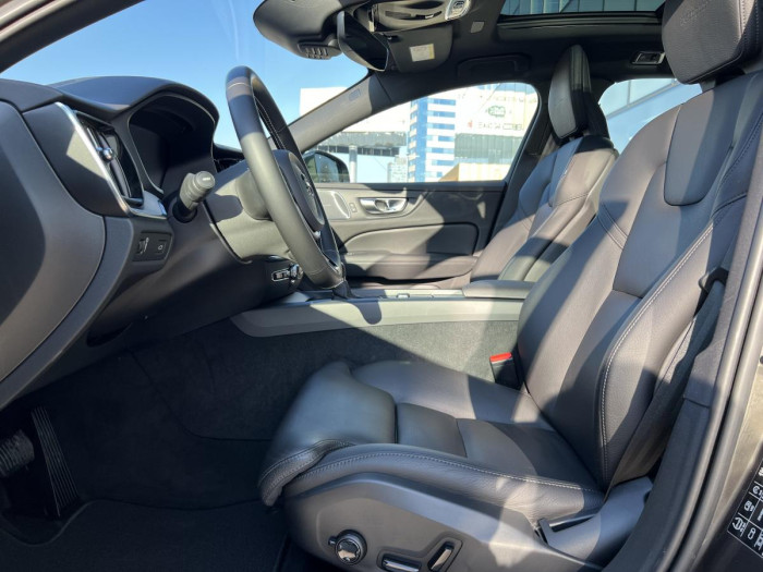 Volvo V60 T5 INSCRIPTION Aut REZERVACE