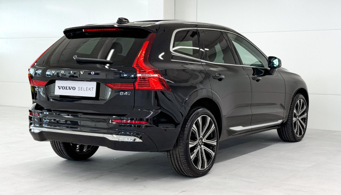 Volvo XC60 B4 AWD PLUS BRIGHT AUT
