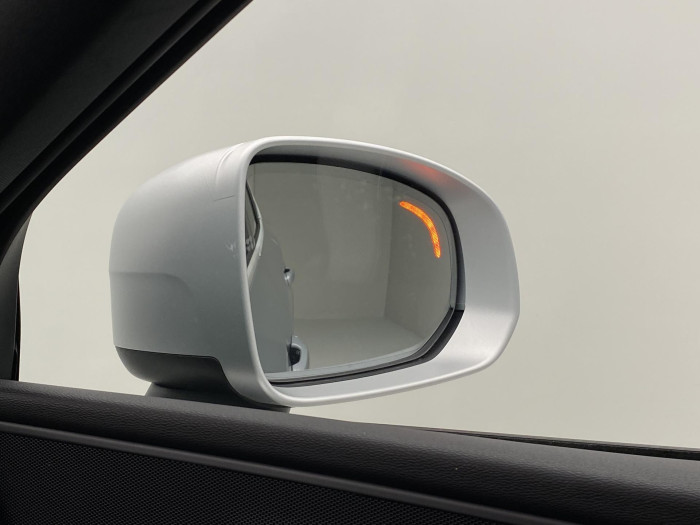 Volvo XC60 D4 AWD R-DESIGN AUT CZ 2.0 d