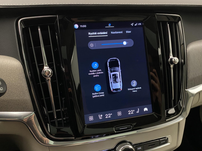 Volvo V90 T8 AWD Plug-in DARK ULTRA