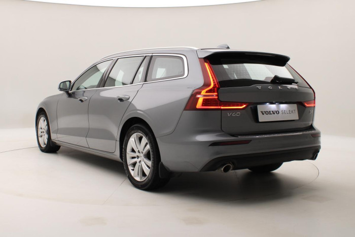 Volvo V60 B4 MOMENTUM AUT REZERVACE 2.0 Momentum