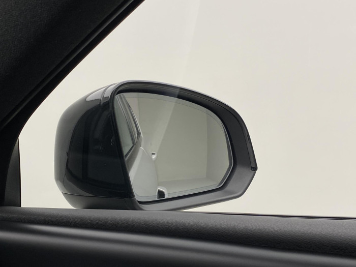 Volvo XC40 B3 DARK PLUS AUT CZ