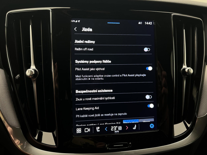 Volvo V60 CC B5 AWD PLUS BRIGHT AUT