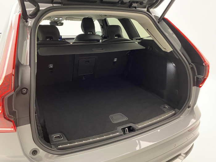 Volvo XC60 B5 AWD AUT DARK PLUS