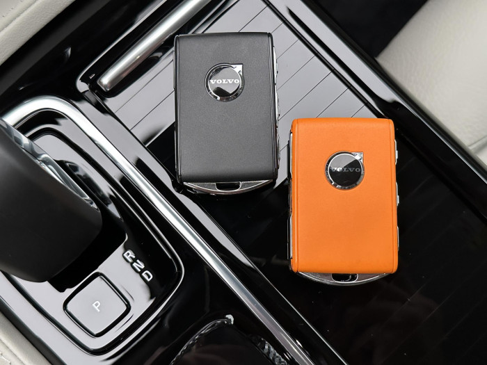 Volvo V60 T6 AWD Plug-in DARK PLUS