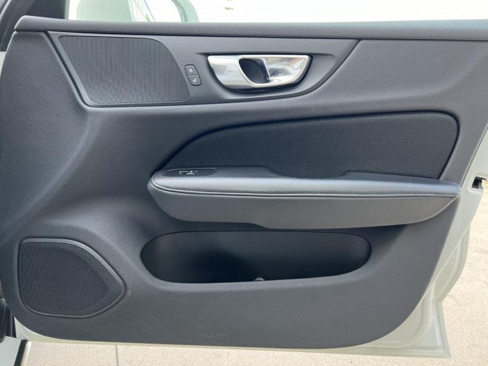 Volvo V60 D3 MOMENTUM 1.maj. 2.0 d Momentum