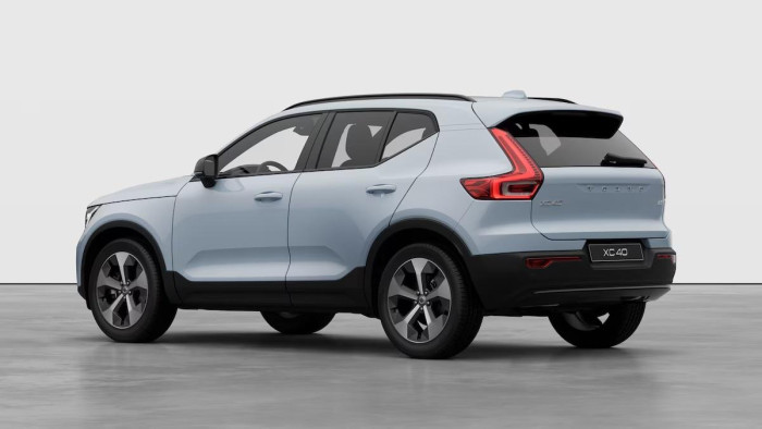 Volvo XC40 B3 AUT DARK PLUS