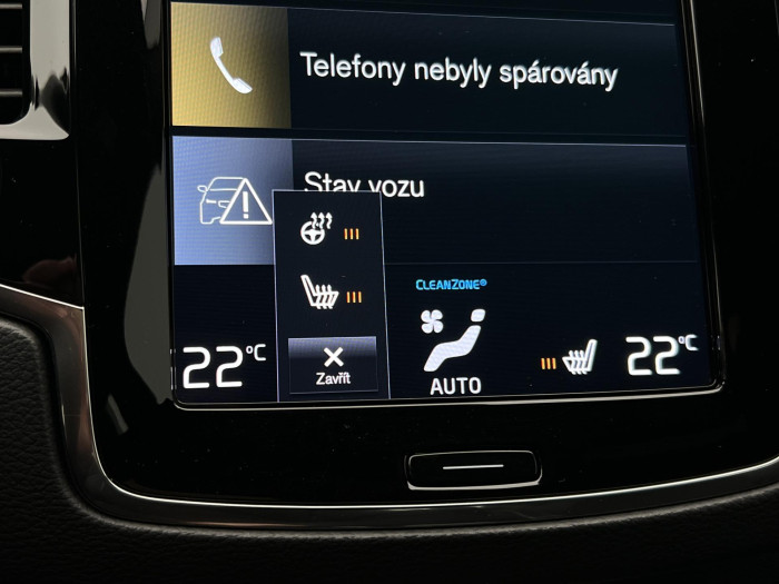 Volvo XC90 B5 AWD R-DESIGN 7MÍSTNÁ AUT CZ