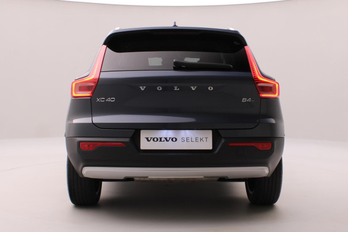 Volvo XC40 B4 AWD INSCRIPTION AUT CZ