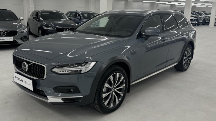 Volvo V90 CROSS COUNTRY B4 AWD REZERVACE