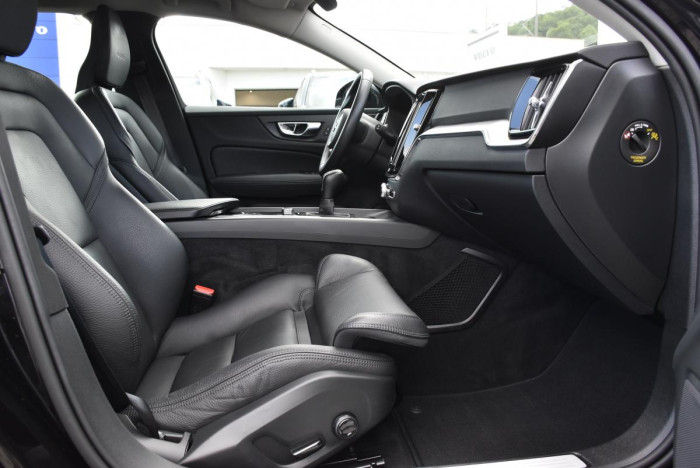 Volvo V60 D3 INSRCIPTION REZERVACE 2.0 d