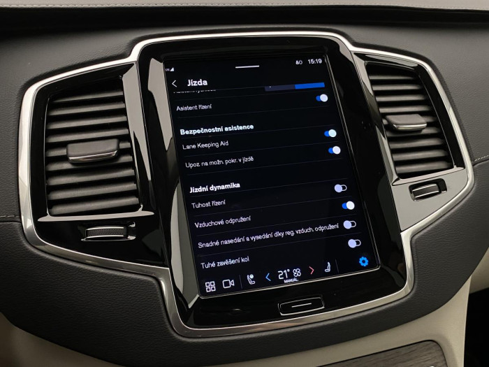 Volvo XC90 B5 AWD ULTIMATE REZERVACE