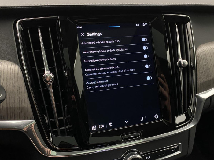 Volvo V90 B4 AWD CROSS COUNTRY ULTIMATE