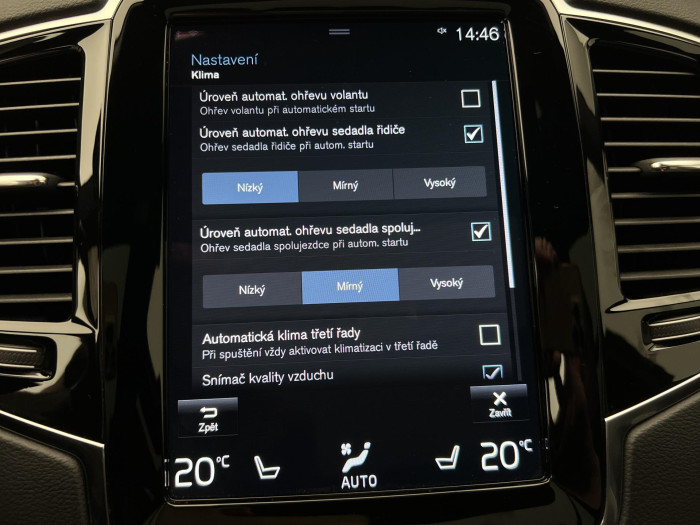 Volvo XC90 B5 AWD R-DESIGN 7MÍSTNÁ AUT