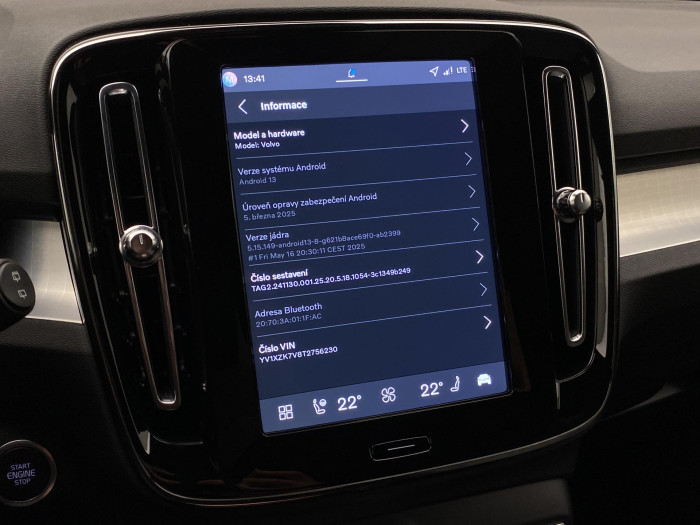 Volvo XC40 B3 AUT DARK PLUS